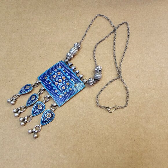 Vintage Ethnic Tribal Necklace with Striking Blue Floral Design Enamel Pendant - Picture 10 of 14